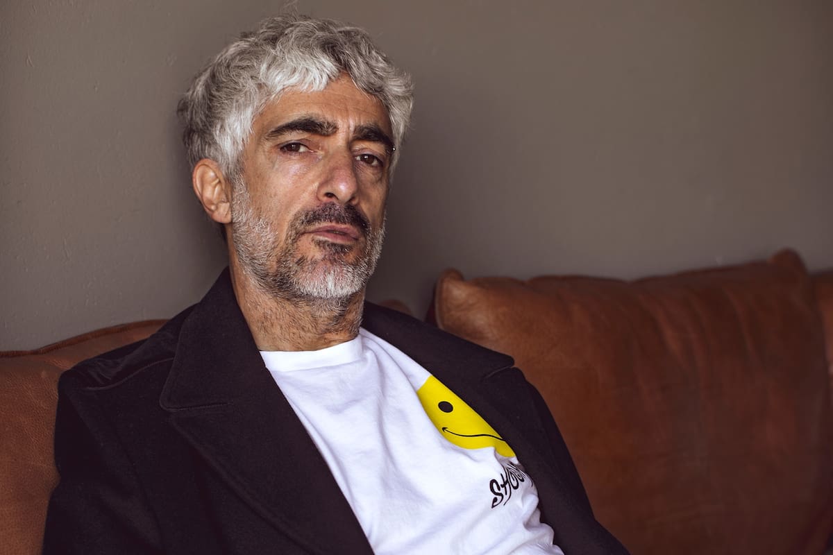 "Soy un artista que cabalga en forma paralela a la realidad", sostiene Favio Posca