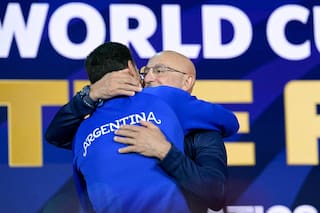 Luis De la Fuente reveló qué le dijo al oído a Scaloni tras la final del Mundial