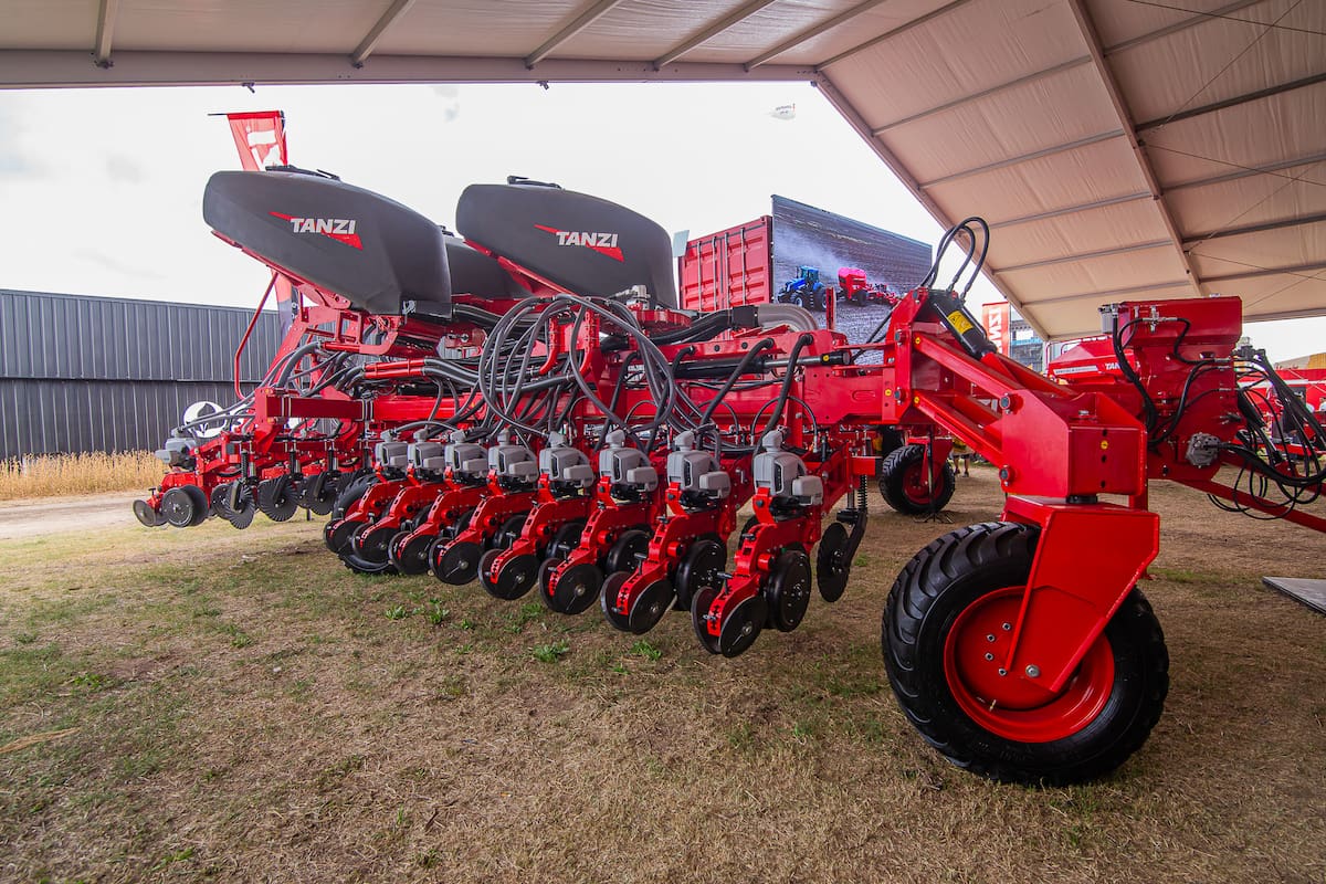 Special 5 Air Planter, una máquina que sintetiza el nuevo enfoque de la compañía a partir de la alianza con la firma brasileña J. Assy.