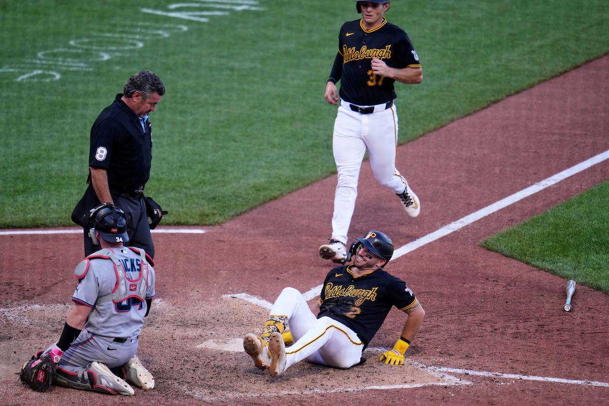 Spencer Horwitz recibe pelotazo con las bases llenas y Piratas vencen 3 a 2 a Marlins