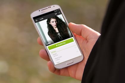 Spotify comenzó como un servicio de streaming de música para computadoras de escritorio, y con la evolución de los teléfonos móviles logró contar con 157 millones de usuarios en todo el mundo