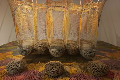 La muestra de Neto abarca desde sus primeras obras de los años 80 hasta los proyectos que impulsa con la comunidades indígenas del Amazonas