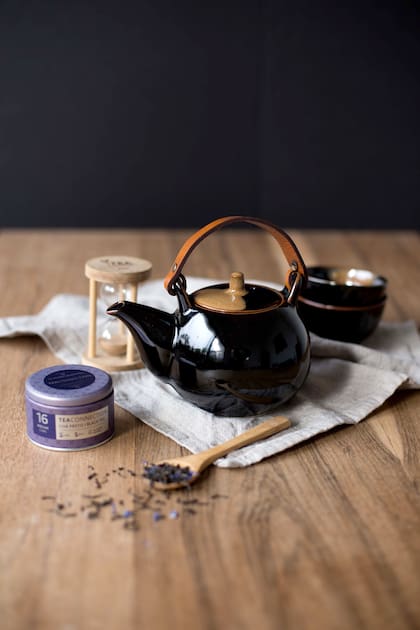Lorenzo creó un negocio de comidas sanas con el té como centro pero no solo gastronómico sino también de historias.