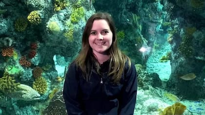 Stacey Tonkin, cuidadora del Acuario de Bristol.