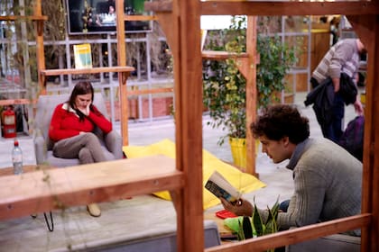Stand colectivo de la ciudad en la Feria del Libro