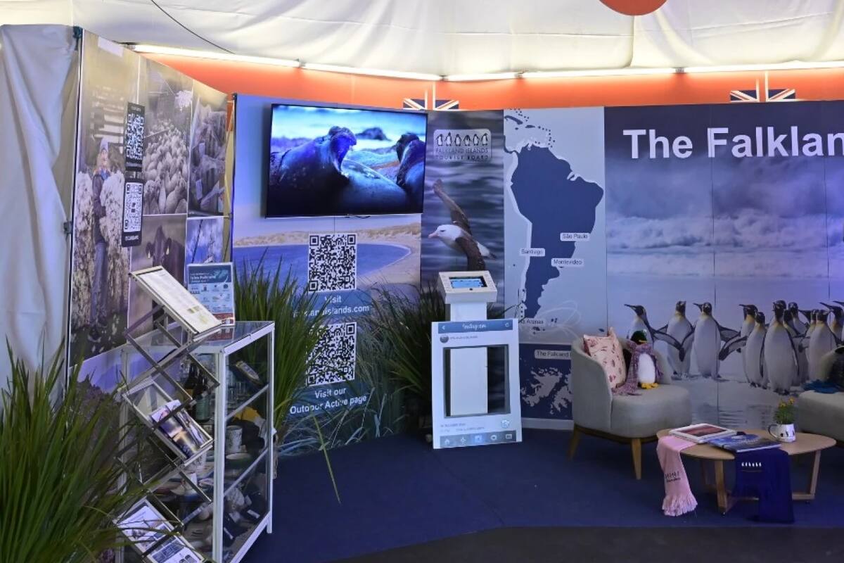Stand de las islas Malvinas en la Expo Prado