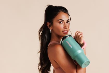 Stanley sumó a Antonela Roccuzzo como embajadora