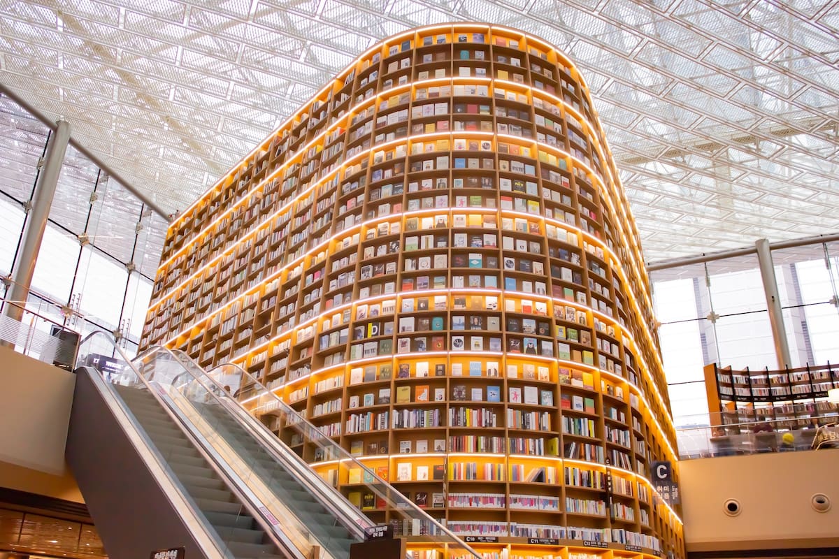 Starfield Library (Corea del Sur). Foto: Jahan Hussain/Unsplash