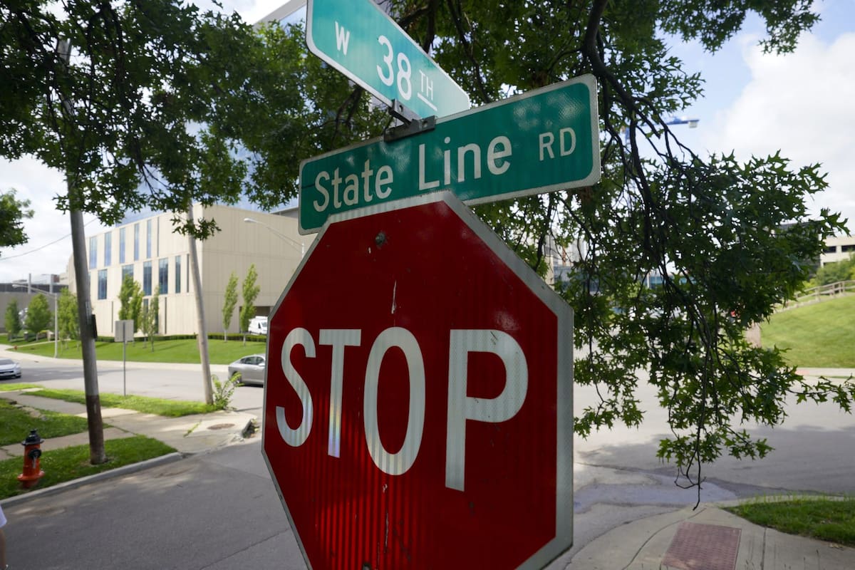 State Line, la calle que separa los estados de Misuri y Kansas