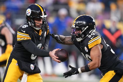 Steelers podrían contar con T.J. Watt para duelo por campeonato de AFC Norte ante Ravens