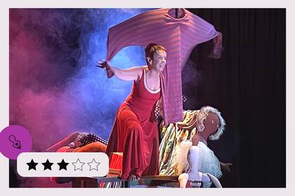 Stella Matute, en Julia, laberinto de memorias