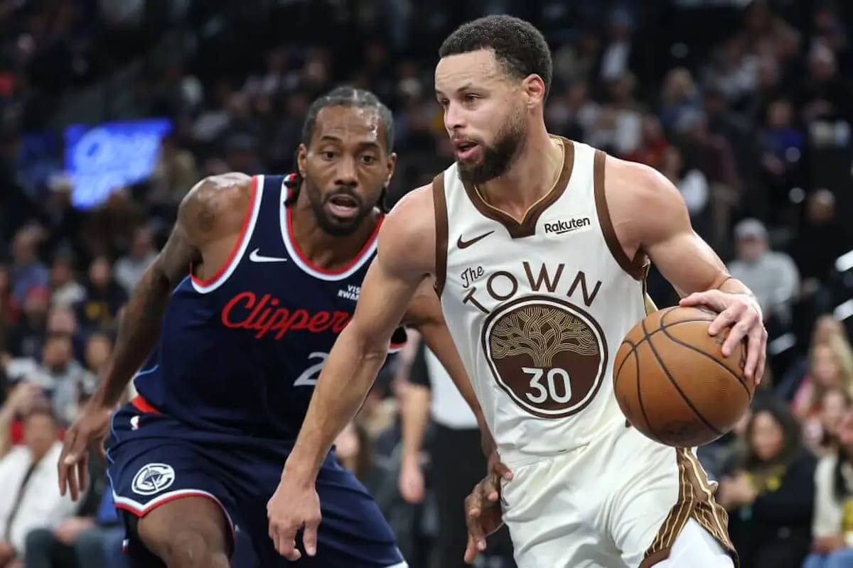 Steph Curry y Kawhi Leonard son los últimos jugadores estrella cuyas extensiones de contrato se vieron afectadas por la "regla de los mayores de 38 años"