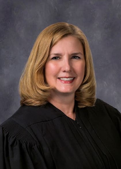 Stephanie L. Haines habilitó el uso de la Ley de Enemigos Extranjeros en el distrito occidental de Pensilvania