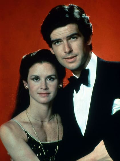 Stephanie Zimbalist y Pierce Brosnin