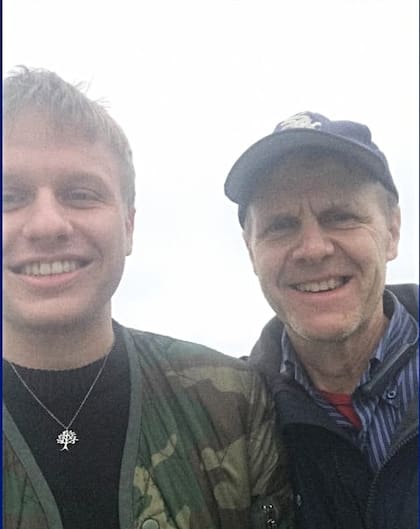 Steve Gregg desea completar la misión de su hijo y ayudar a una familia de Ucrania para huir de la guerra