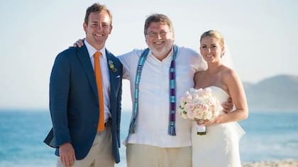 Steve ofició la boda de Eve con su prometido, Blake Wiley