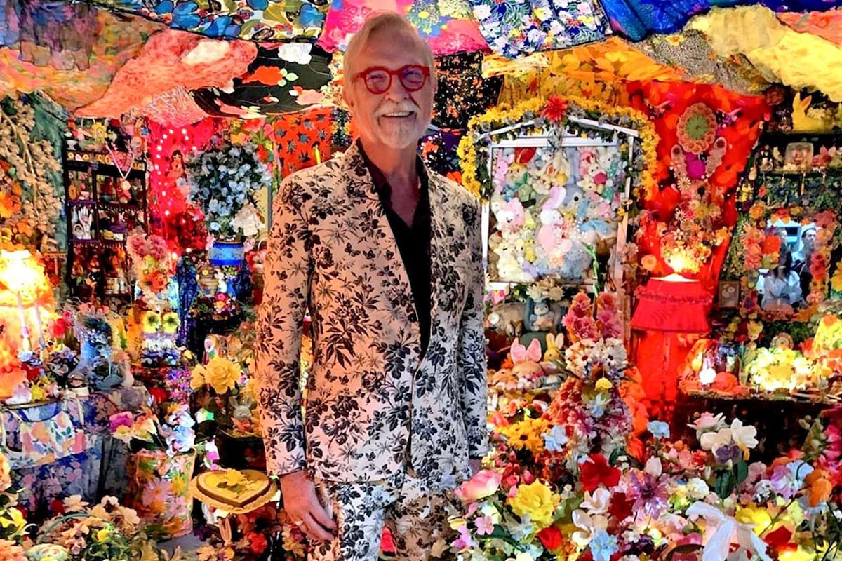 Steve Wilson, comprador de la obra The Garden, de Portia Munson