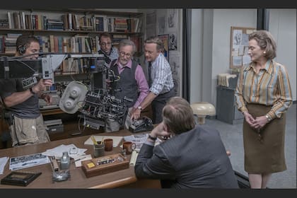 Steven Spielberg rodando The Post, que llega el jueves a las salas locales tras haber sido nominada al Oscar a mejor película