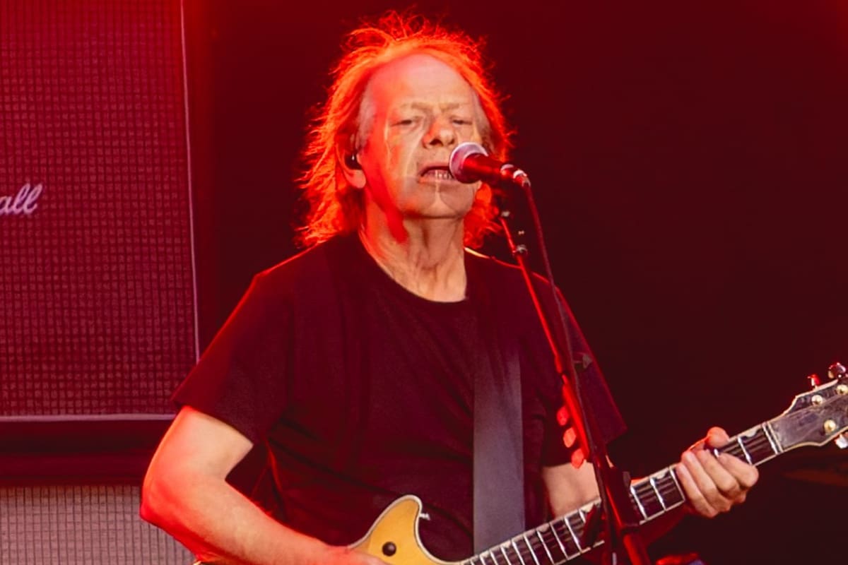 Stevie Young, el sobrino del histórico guitarrista Angus Young, se encuentra realizando el tramo latinoamericano de la gira junto a AC/DC