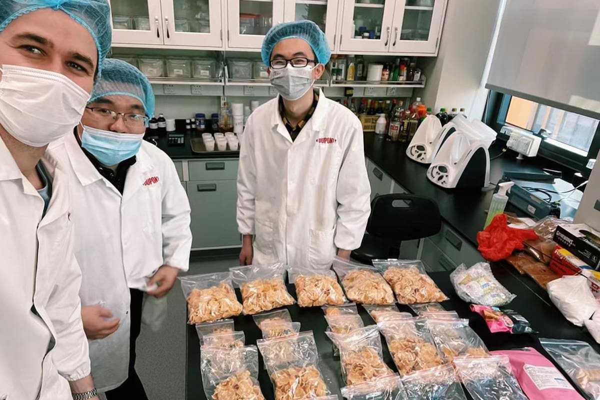 Stokes, góndola exclusiva de marca en supermercados top de China