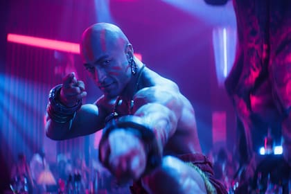 Street Fighter se pierde entre un torneo de artes marciales, un drama familiar, una trama de espionaje y un desfile de cameos