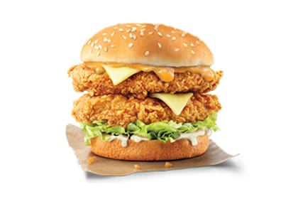 Strevens ordenó una hamburguesa llamada Wicked Zinger, que consistía en dos enormes medallones de pollo fritos apilados
