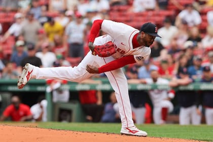 Su 350 salvada llegó ante Cincinnati, el equipo donde debutó, y lo dejó como el décimo cuarto cerrador que supera ese umbral desde 1969