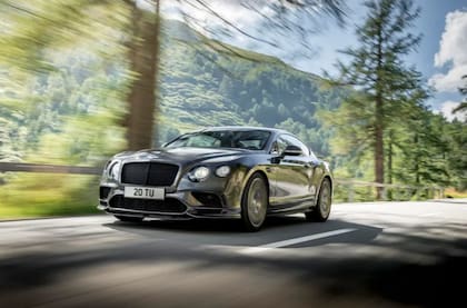 Su auto más caro es el Bentley Supersports