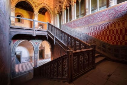 Su casa de huéspedes fue utilizada como taller, al igual que una de sus torres