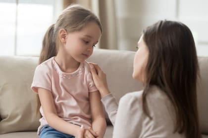 Su consejo para los padres es que no se salten ni retrasen estas conversaciones