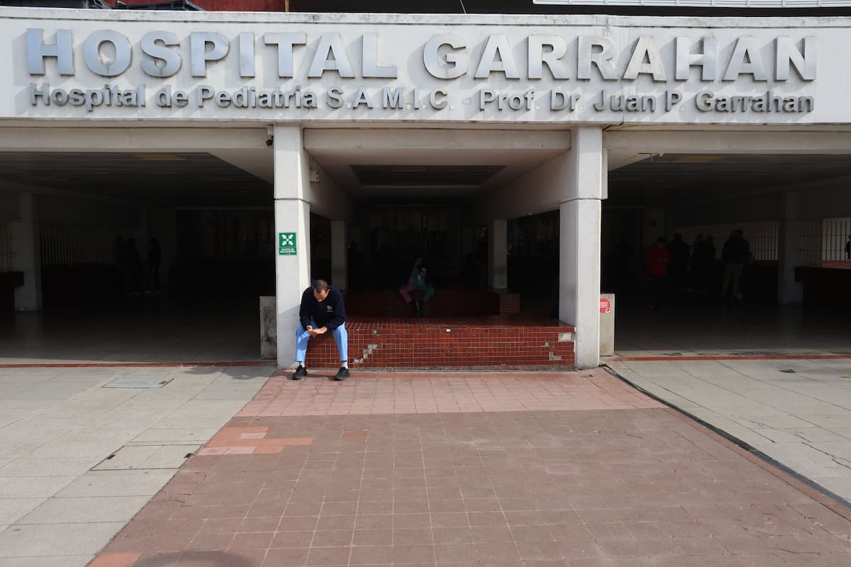 Su estado sigue siendo delicado, aunque ya no requiere asistencia respiratoria