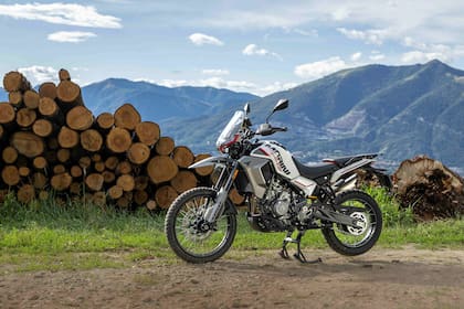 Su estructura ergonómica y su diseño aerodinámico fueron desarrollados por el Centro de Estilo Italiano de Moto Morini