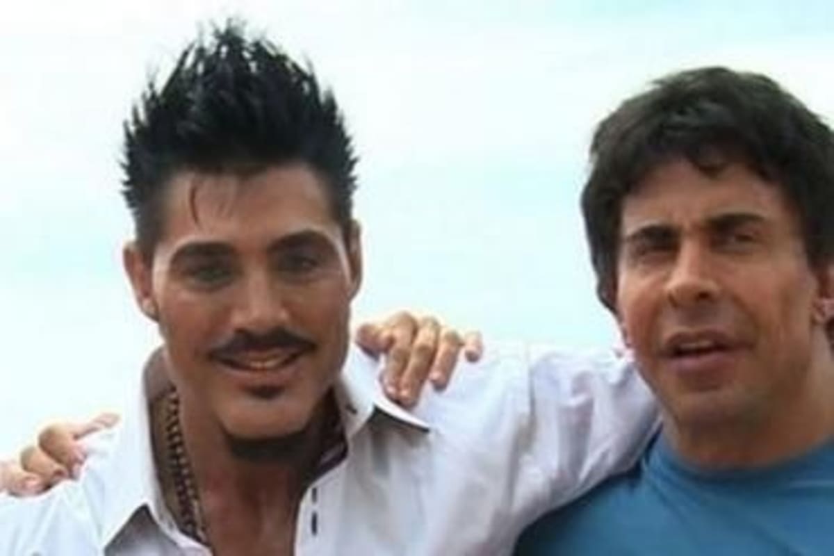 Su ex pareja y mejor amigo es el tutor responsable de Felipe y Martita, los hijos del empresario fallecido.