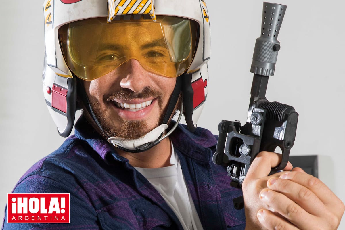 Su faceta lúdica se ve en varios ambientes de su casa “que antiguamente era de la familia del Flaco Spinetta”, cuenta.