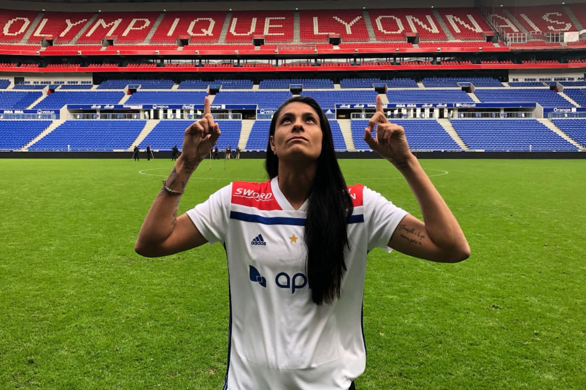 Su forma de jugar, de pensar y de sentir la llevaron a Lyon, el mejor equipo del mundo