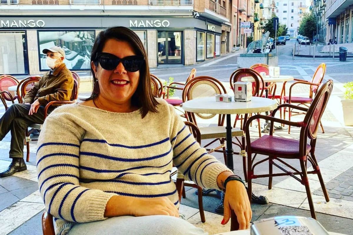 Su Guillory ahora vive más relajada, en Calabria, Italia