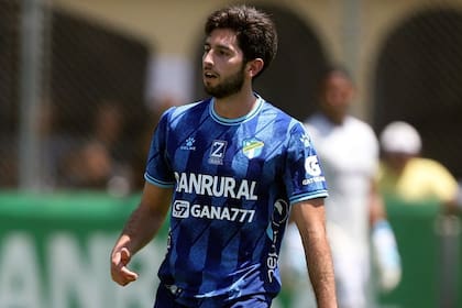 Su llegada generó comentarios divididos entre hinchas de ambas parcialidades, especialmente por su pasado en Comunicaciones FC