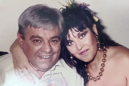 Su primer esposo fue Hugo, con quien se casó cuando era muy joven