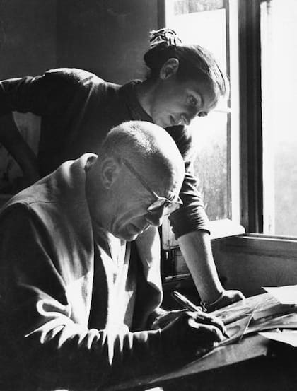 Su relación floreció en el estudio de Picasso en la Rue des Grands-Augustins de París durante la Segunda Guerra Mundial.
Foto: Getty Images