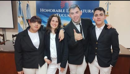 Su sueño grande late con fuerza: como jinete, competir por Argentina en el Mundial de Olimpiadas Especiales de Equitación en 2027, inspirar a otros chicos con dificultades a descubrir este deporte, terminar el secundario en dos años y estudiar Medicina en la facultad