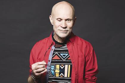 Su último libro, "Diarios de Kolimá", es su odisea a dedo por Siberia