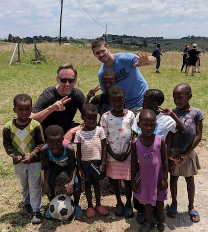 Su vocación solidaria
lo llevó a África con
Thirst Project, en
2018