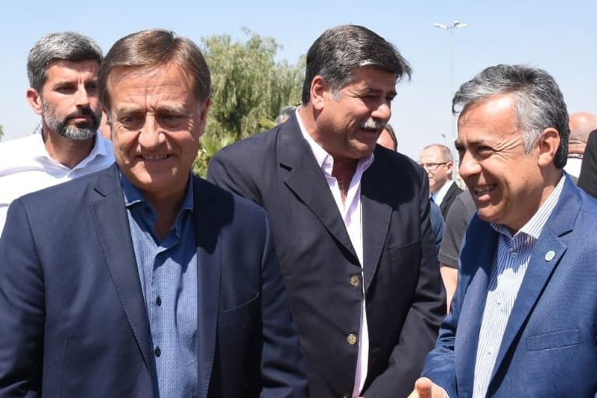 Suárez compartió ayer el cierre de campaña con Cornejo