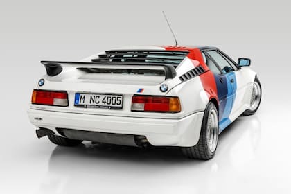 Subastan un espectacular BMW M1 que perteneció al fallecido actor Paul Walker, protagonista de la saga Rápidos y Furiosos
