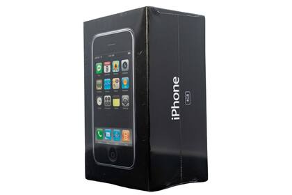 Subastarán un iPhone original de 2007 sin abrir y esperan recaudar casi 100.000 dólares; el modelo es inusual porque tiene sólo 4 GB de almacenamiento