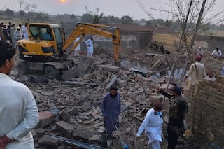 Suben a 14 los muertos en un atentado suicida en Pakistán. Facción talibán se atribuye el ataque