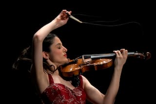 María Dueñas, la extraordinaria violinista española de 23 años que actuará por primera vez en el Teatro Colón