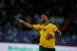 Sudáfrica vence 2-1 a Angola en inicio triunfal de la Copa Africana