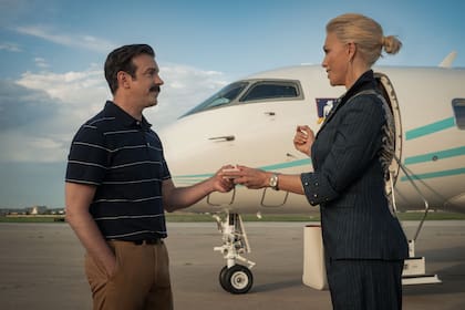 Sudeikis y Waddingham, en el primer episodio de la nueva temporada