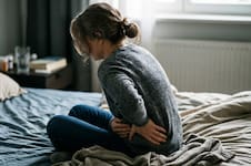 Sufrió por tres años fuertes dolores abdominales y cuando fue al médico descubrieron un “bebé de piedra” calcificado de 18 centímetros
